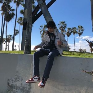 Meet your Posher, Kamari